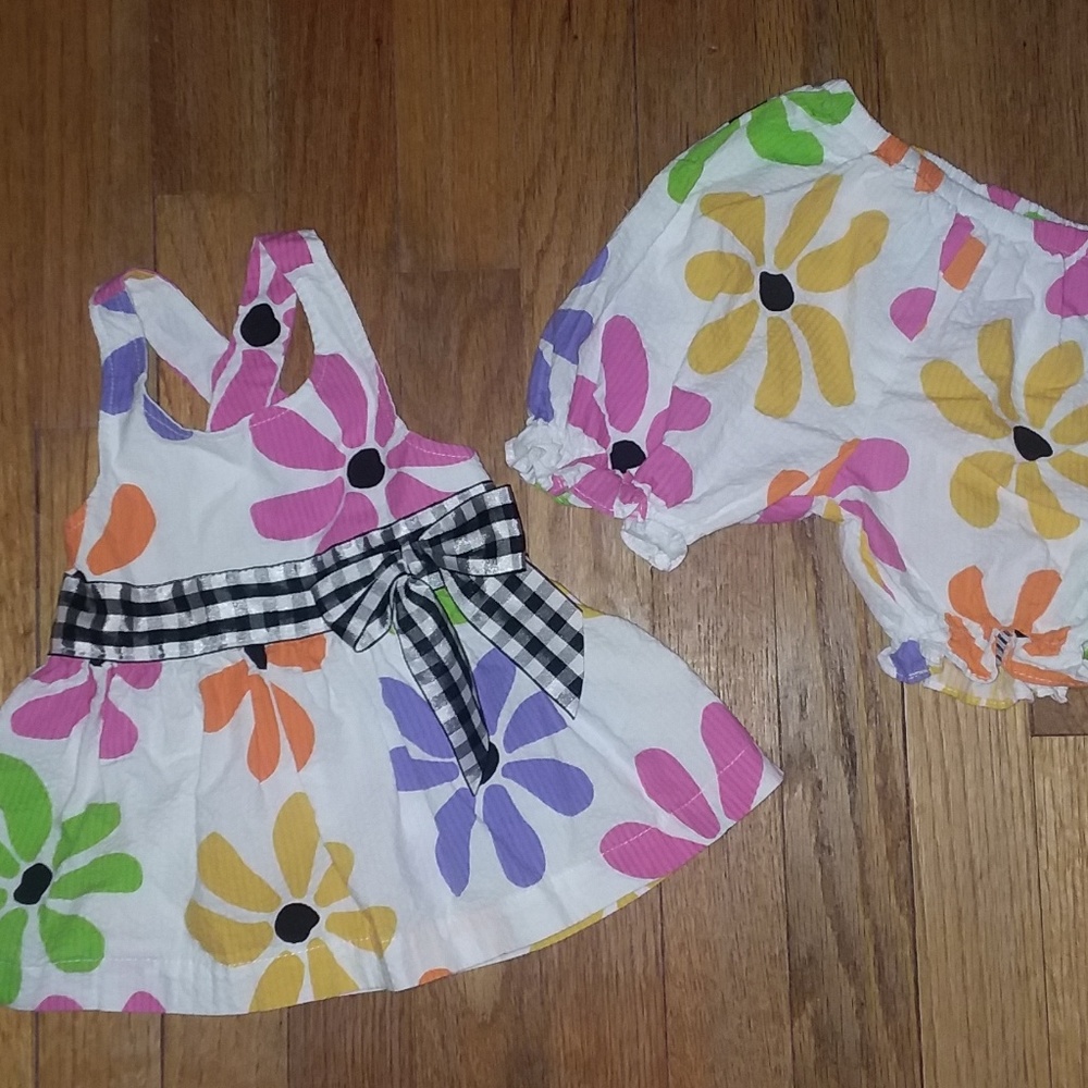 Chez Ami By Patsy Aiken 2-Piece Set Size 9 Months
